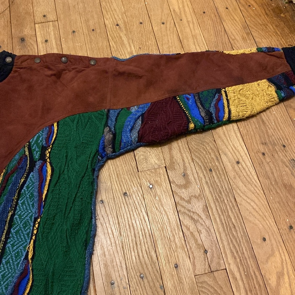 Rare Vintage Coogi 3D Textured Knit Sweater with Suede Detail - Picture 7 of 16